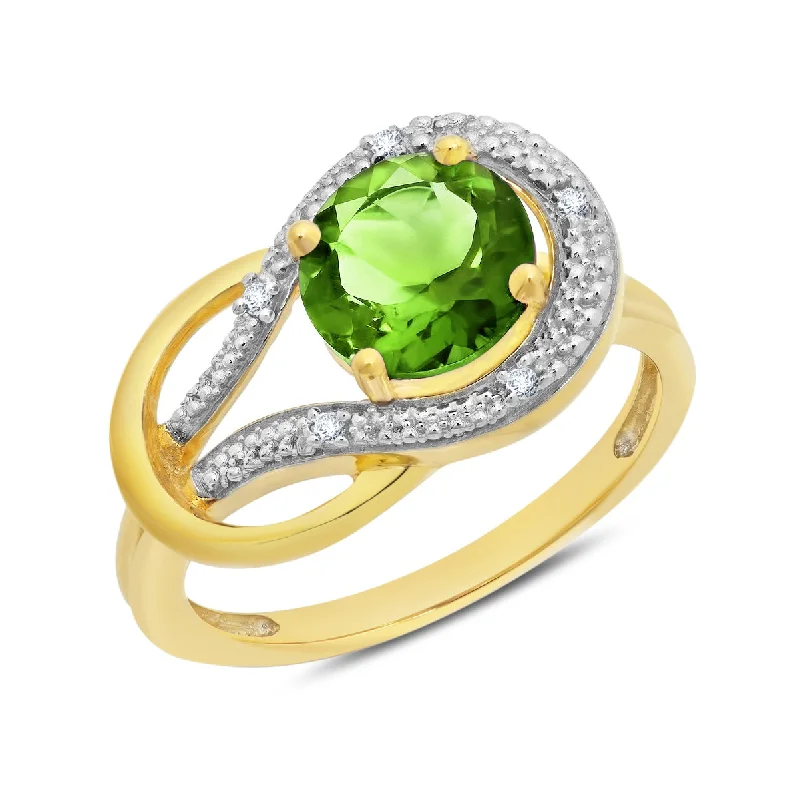 10K Yellow Gold Peridot and Diamond Accent Ring Size 8