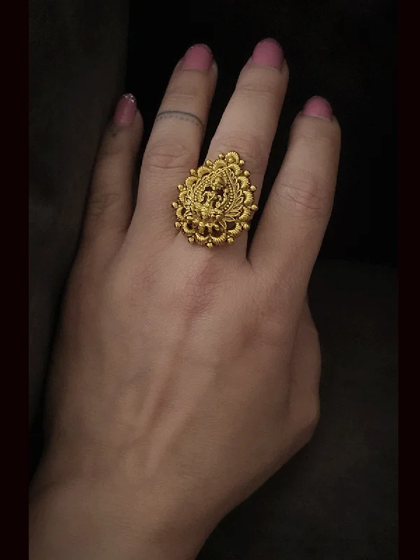 Leaf shaped self design laxmiji motif adjustable ring