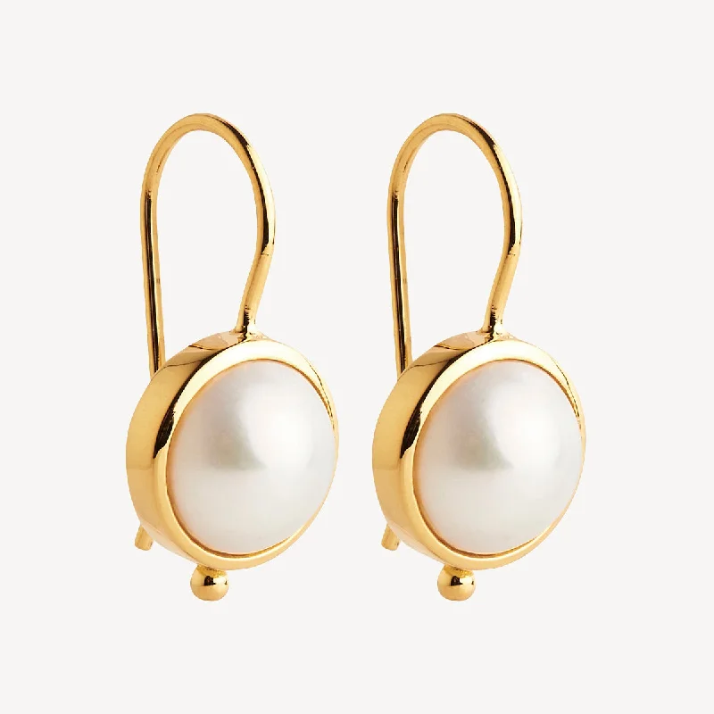 Garland Pearl Earring